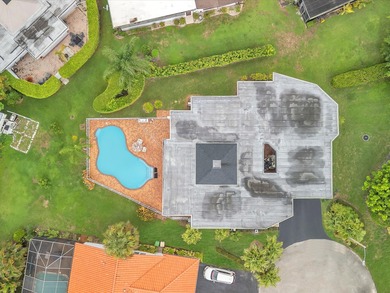 Spacious 3BR/2.5BA home in the prestigious Woodlands of Tamarac on Woodlands Country Club in Florida - for sale on GolfHomes.com, golf home, golf lot