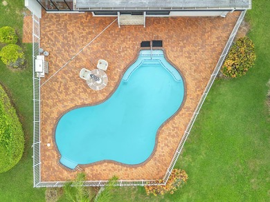 Spacious 3BR/2.5BA home in the prestigious Woodlands of Tamarac on Woodlands Country Club in Florida - for sale on GolfHomes.com, golf home, golf lot