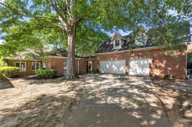 Beautiful brick home in the sought after Wynlakes! This on Wynlakes Golf and Country Club in Alabama - for sale on GolfHomes.com, golf home, golf lot