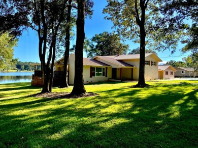 Liven up your life in this Lakefront Home, with a comforting on Dogwood Lakes Golf Club in Florida - for sale on GolfHomes.com, golf home, golf lot