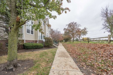 Come see this gorgeous, spacious three bedroom townhouse in on Orchard Valley Golf Course in Illinois - for sale on GolfHomes.com, golf home, golf lot