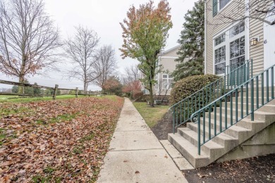 Come see this gorgeous, spacious three bedroom townhouse in on Orchard Valley Golf Course in Illinois - for sale on GolfHomes.com, golf home, golf lot