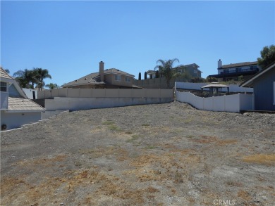 GREAT BUILDING LOT , ALLMOST FLAT & EASILY BAILABLE , LOT HAS 72 on Canyon Lake Country Club in California - for sale on GolfHomes.com, golf home, golf lot