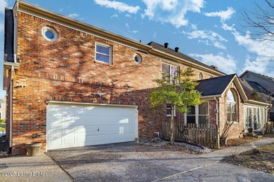 Welcome to 604 Lake Forest Parkway, a spacious home in one of on Lake Forest Country Club in Kentucky - for sale on GolfHomes.com, golf home, golf lot