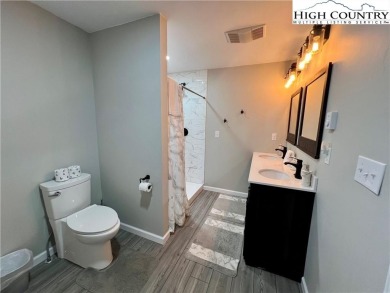 Turnkey updated 3BR/3BA Mountain Retreat with Stunning on Land Harbor Golf Course in North Carolina - for sale on GolfHomes.com, golf home, golf lot
