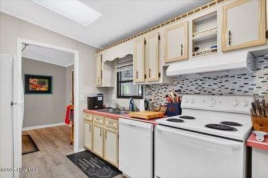 Well priced with motivated sellers-an excellent opportunity in a on Thistle Golf Club in North Carolina - for sale on GolfHomes.com, golf home, golf lot