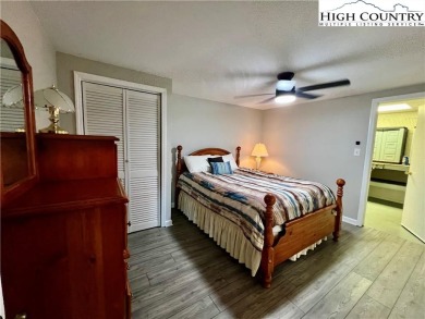 Turnkey updated 3BR/3BA Mountain Retreat with Stunning on Land Harbor Golf Course in North Carolina - for sale on GolfHomes.com, golf home, golf lot