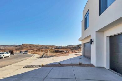 FOR A LIMITED TIME: Enjoy Window Coverings, a Fridge, and a on Sunbrook Golf Course in Utah - for sale on GolfHomes.com, golf home, golf lot