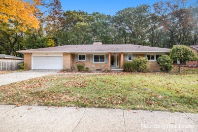 Location, location, location! This 4 bedroom, 2 1/2 bath all on Muskegon Country Club in Michigan - for sale on GolfHomes.com, golf home, golf lot