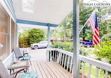 Turnkey updated 3BR/3BA Mountain Retreat with Stunning on Land Harbor Golf Course in North Carolina - for sale on GolfHomes.com, golf home, golf lot