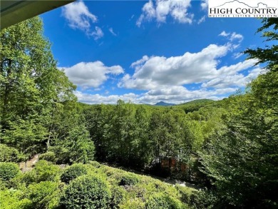 Turnkey updated 3BR/3BA Mountain Retreat with Stunning on Land Harbor Golf Course in North Carolina - for sale on GolfHomes.com, golf home, golf lot
