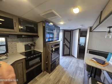 Welcome to 91 Carolina Street, North Topsail Beach -- your on North Shore Country Club in North Carolina - for sale on GolfHomes.com, golf home, golf lot