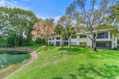 Enjoy the best of country club living at Hunters Run in this on Hunters Run Golf and Country Club in Florida - for sale on GolfHomes.com, golf home, golf lot