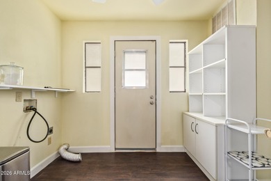 This beautifully updated 2-bed, 2-bath home w/a 2-car garage on Sun Lakes Country Club in Arizona - for sale on GolfHomes.com, golf home, golf lot