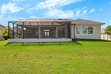 NO FLOOD ZONE! Tucked away in one of Cape Coral's most on Palmetto-Pine Country Club in Florida - for sale on GolfHomes.com, golf home, golf lot