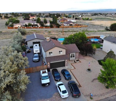 Beautiful Pueblo West Golf Course area 2 story home with 2588 on Desert Hawk At Pueblo West in Colorado - for sale on GolfHomes.com, golf home, golf lot