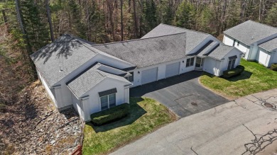 Discover the perfect blend of comfort and convenience in this on Willowdale Golf Club in Maine - for sale on GolfHomes.com, golf home, golf lot