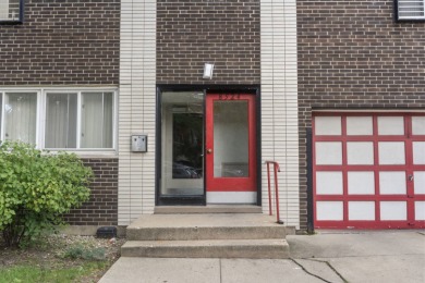 Updated 2 BR/1.5 BA with heated garage space included. This unit on Evanston Golf Club in Illinois - for sale on GolfHomes.com, golf home, golf lot