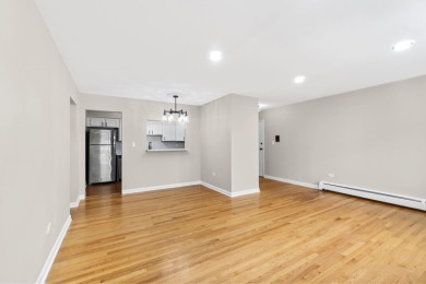 Updated 2 BR/1.5 BA with heated garage space included. This unit on Evanston Golf Club in Illinois - for sale on GolfHomes.com, golf home, golf lot