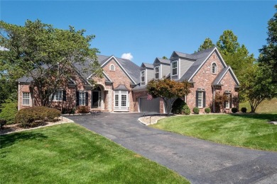 This stunning St Albans Construction built home in Timber Trace on Country Club of St Albans in Missouri - for sale on GolfHomes.com, golf home, golf lot