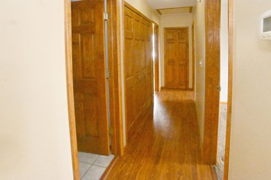 Welcome to this charming ranch home in Lakes of the Four Seasons on Lakes of the Four Seasons Country Club in Indiana - for sale on GolfHomes.com, golf home, golf lot