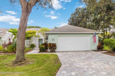 Welcome to this beautifully maintained END UNIT single-family on Suntree Country Club in Florida - for sale on GolfHomes.com, golf home, golf lot