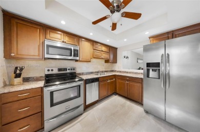 Beautiful condo in the exclusive Palm Aire Country Club. This on Palm-Aire Country Club and Resort - Palms in Florida - for sale on GolfHomes.com, golf home, golf lot