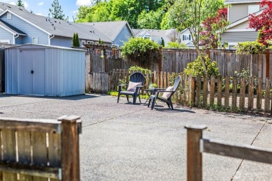 First time on the market! Welcome to this charming 3-bed, 2 on The Home Course in Washington - for sale on GolfHomes.com, golf home, golf lot
