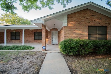 This beautiful 3-bedroom, 2-bath home is located in a desirable on Stonetree Golf Club in Texas - for sale on GolfHomes.com, golf home, golf lot