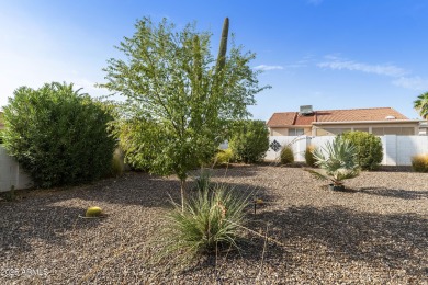 Expanded, custom 3BR, 2BA Macayo model on an enormous cul-de-sac on Sun Lakes Country Club in Arizona - for sale on GolfHomes.com, golf home, golf lot