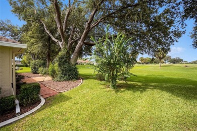 LARGE 2,246 Heated Sq Ft, 3 Bedroom 2 bath home with 2 car on Ocala Palms Golf and Country Club in Florida - for sale on GolfHomes.com, golf home, golf lot