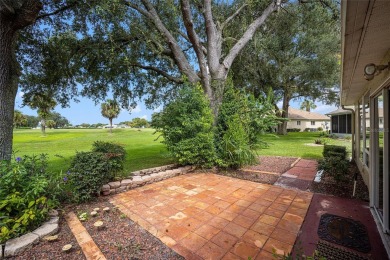 LARGE 2,246 Heated Sq Ft, 3 Bedroom 2 bath home with 2 car on Ocala Palms Golf and Country Club in Florida - for sale on GolfHomes.com, golf home, golf lot