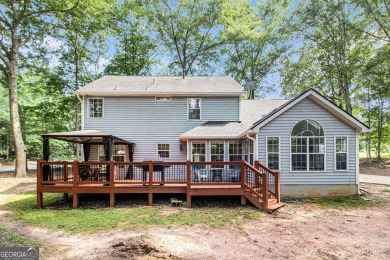 Welcome home to this spacious and well-maintained 4-bedroom, 2 on Braelinn Golf Club in Georgia - for sale on GolfHomes.com, golf home, golf lot