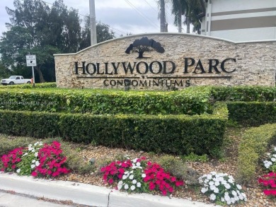 Excellent opportunity for an investor: unit rented at $ 1800.00 on Orangebrook Golf and Country Club in Florida - for sale on GolfHomes.com, golf home, golf lot