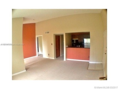 Excellent opportunity for an investor: unit rented at $ 1800.00 on Orangebrook Golf and Country Club in Florida - for sale on GolfHomes.com, golf home, golf lot