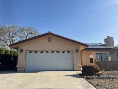 **Charming 3-Bedroom, 2-Bath Home in Helendale's Silver Lakes on Silver Lakes Golf Course in California - for sale on GolfHomes.com, golf home, golf lot