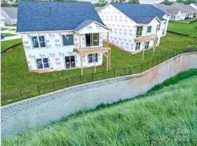 This spacious ranch-style home in a lovely 55+ community in Fort on Fort Mill Golf Club in South Carolina - for sale on GolfHomes.com, golf home, golf lot