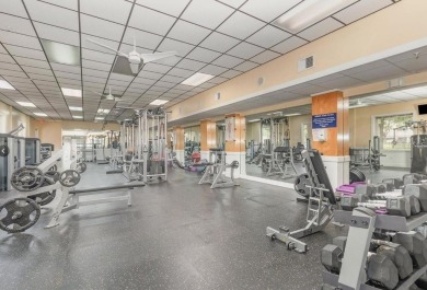 Beautiful 1 bedroom 1 bath condo located in the heart of on MetroWest Golf Club in Florida - for sale on GolfHomes.com, golf home, golf lot