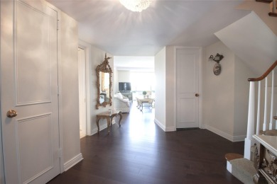 Magnificent 2 bedroom, 2.5 bath Penthouse with enormous rooftop on Garden City Golf Club in New York - for sale on GolfHomes.com, golf home, golf lot