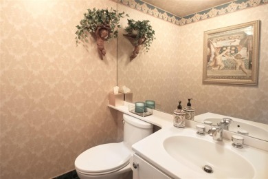 Magnificent 2 bedroom, 2.5 bath Penthouse with enormous rooftop on Garden City Golf Club in New York - for sale on GolfHomes.com, golf home, golf lot