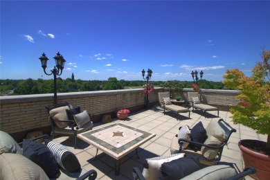 Magnificent 2 bedroom, 2.5 bath Penthouse with enormous rooftop on Garden City Golf Club in New York - for sale on GolfHomes.com, golf home, golf lot