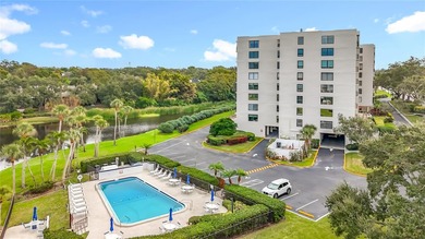 Fully renovated and move-in ready, this 2-bedroom, 2-bath condo on Belleair Country Club in Florida - for sale on GolfHomes.com, golf home, golf lot