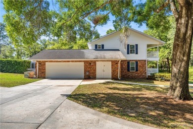 Welcome to a true hidden gem--where luxury living meets hobbyist on Rainbows End Golf Club in Florida - for sale on GolfHomes.com, golf home, golf lot