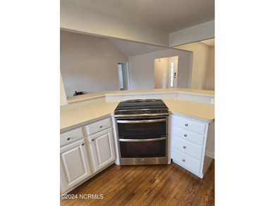 A beautiful, well maintained home in (Southport) BSL area. This on The Lakes Country Club in North Carolina - for sale on GolfHomes.com, golf home, golf lot