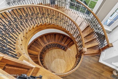 If you're looking for superior craftsmanship, exceptional on Rumson Country Club in New Jersey - for sale on GolfHomes.com, golf home, golf lot