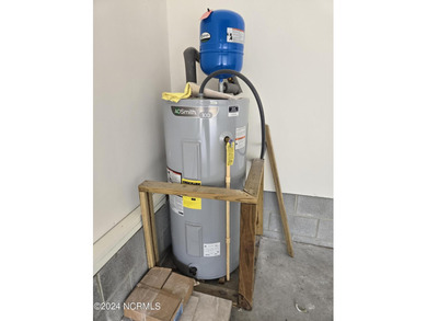 A beautiful, well maintained home in (Southport) BSL area. This on The Lakes Country Club in North Carolina - for sale on GolfHomes.com, golf home, golf lot