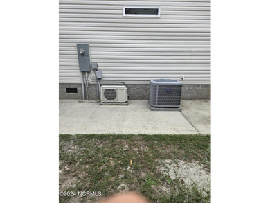 A beautiful, well maintained home in (Southport) BSL area. This on The Lakes Country Club in North Carolina - for sale on GolfHomes.com, golf home, golf lot