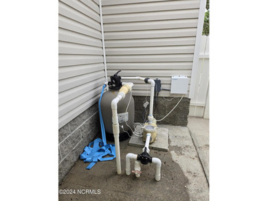 A beautiful, well maintained home in (Southport) BSL area. This on The Lakes Country Club in North Carolina - for sale on GolfHomes.com, golf home, golf lot