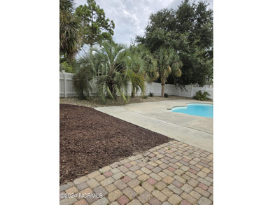 A beautiful, well maintained home in (Southport) BSL area. This on The Lakes Country Club in North Carolina - for sale on GolfHomes.com, golf home, golf lot