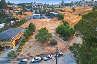Multi-Units Residential or Commercial (apartment) Land on Willow Park Golf Course in California - for sale on GolfHomes.com, golf home, golf lot